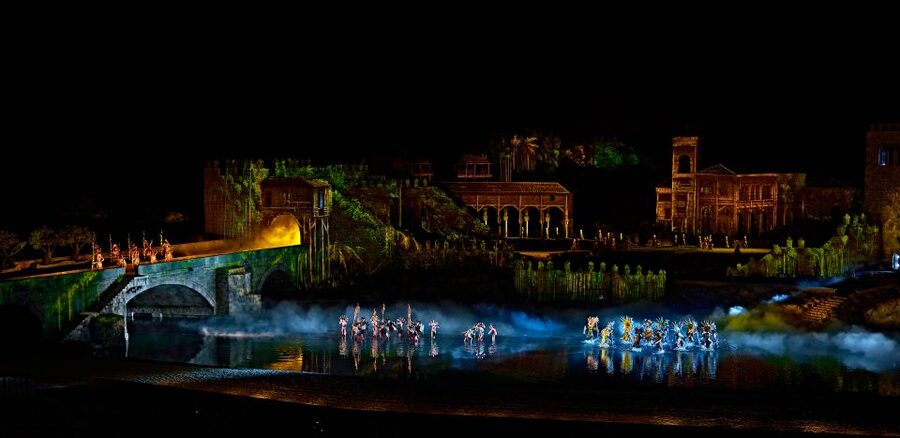 Puy du Fou España and El Sueño de Toledo Entry - Weather-Proof Planning and Rain Comfort
