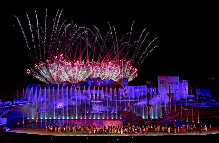 Puy du Fou España "El Sueño de Toledo" Night Show - What performance scale means for your seats and viewing