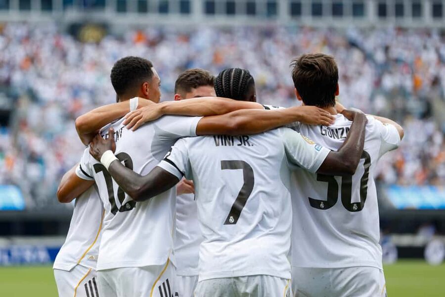 Real Madrid VIP Matchday Ticket with Hospitality - VIP Matchday at Santiago Bernabéu: what the 135 minutes feel like
