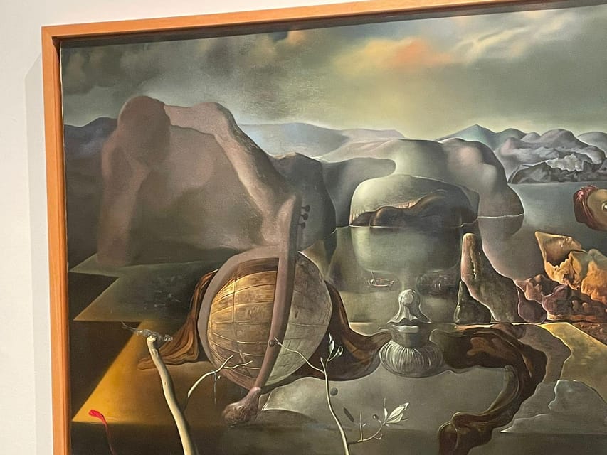 Reina Sofía Museum guided tour with ticket and skip the line - Reina Sofía in 2 Hours: the value of a focused guided route