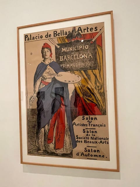 Reina Sofía Museum guided tour with ticket and skip the line - Meeting at El pueblo español tiene un camino: find the blue umbrella fast