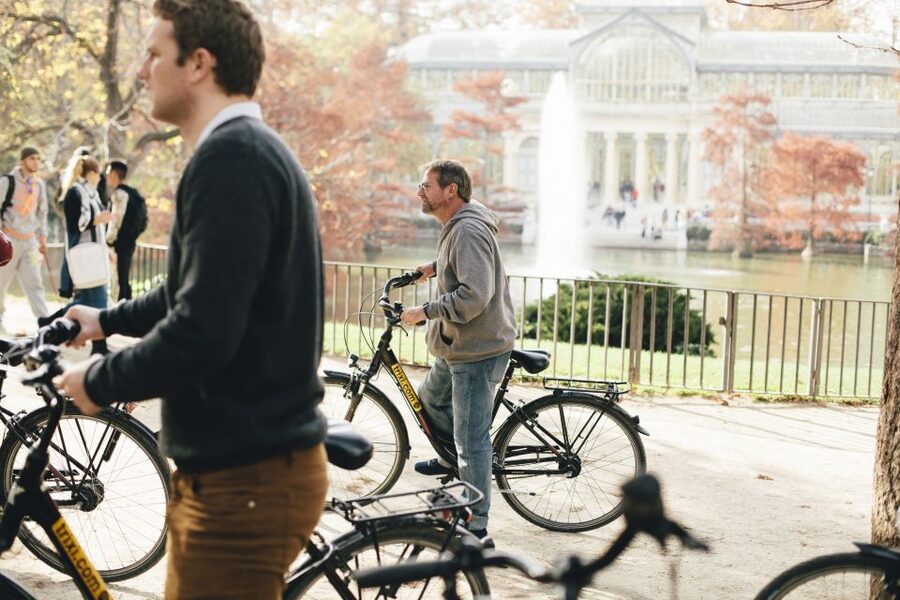 Rent a Bike in Madrid -Free phone holder and selfguided tour - Why Madrid’s Bike Paths Make an 8-Hour Loop Actually Work