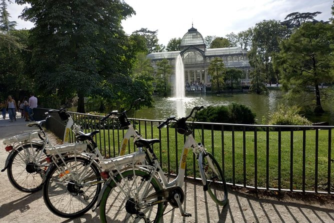 Retiro Park bike tour- Get transported to the XVI century - Plaza de Cibeles: the fountains you recognize, with the naming story you didn’t