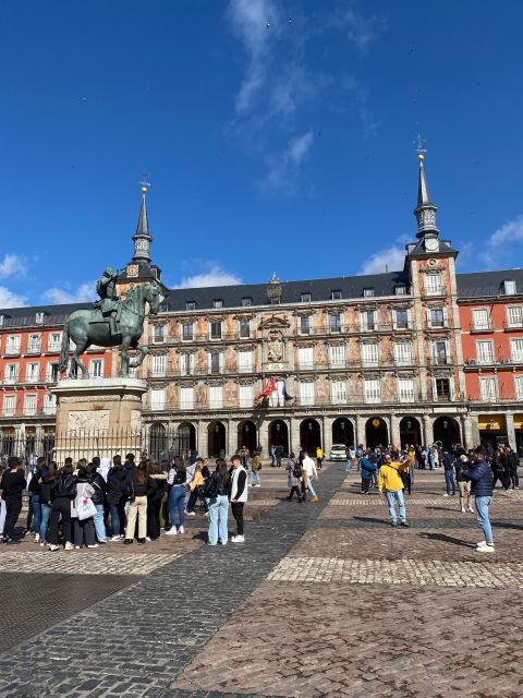Royal Monastery of the Barefoot nuns: Guided Tour + Tickets - Royal Monastery of Las Descalzas Reales: Why the outside is so misleading