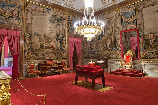 Royal Palace of Madrid Early Entrance Tour Skip-The-Line Ticket - The Royal Armory on your own: where to spend extra time