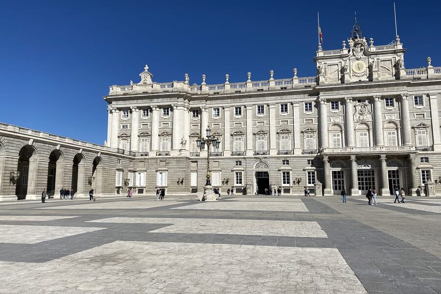Royal Palace of Madrid Guided Tour Small Group or Private - Best fit: who this tour is for