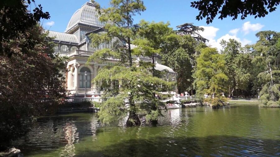 Royal Palace of Madrid Skip-the-Line and Retiro Park Tour - How the Day Moves Between Retiro and the Palace