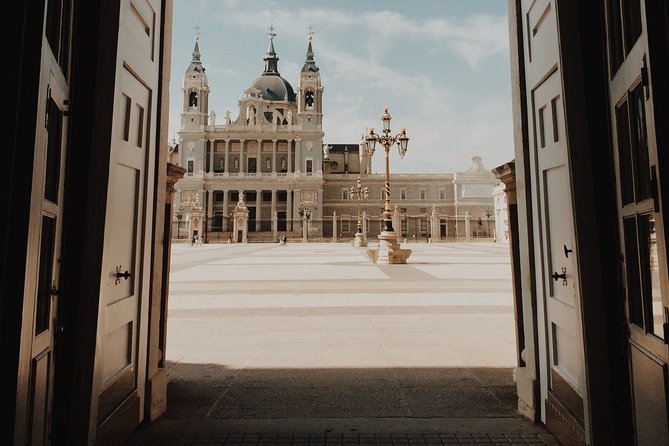 Royal Palace Skip-the-Line Ticket and Guided Tour in Madrid - Inside the Palace: Art, Architecture, and Tapestries (Without Overload)