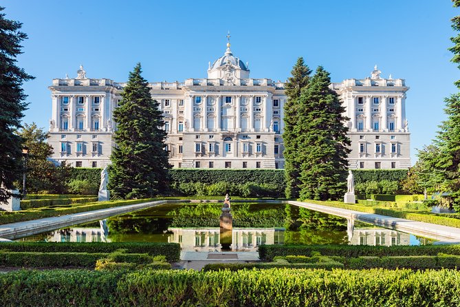 Royal Palace Skip-the-Line Ticket and Guided Tour in Madrid - Finding Your Guide at the Meeting Point (and Avoiding Start-Time Headaches)