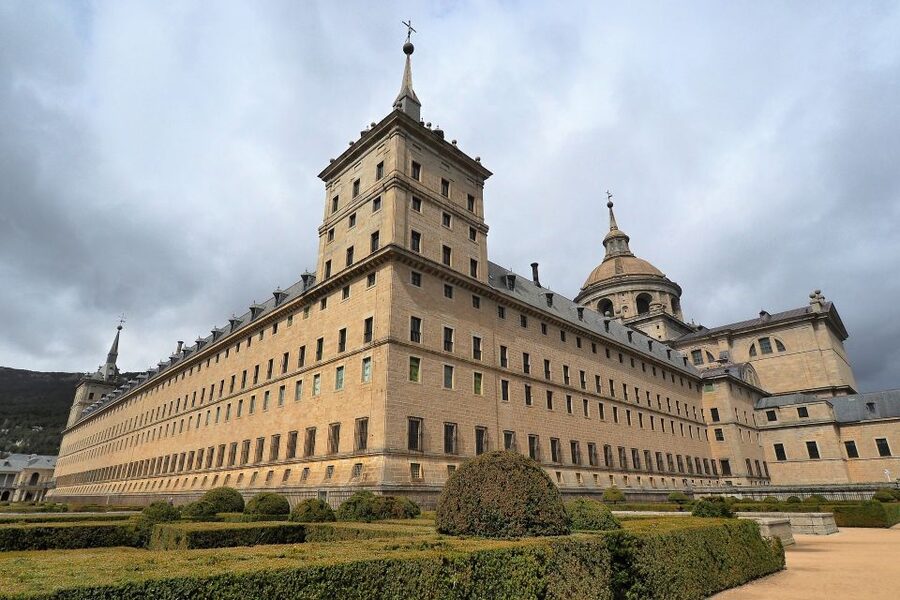 San Lorenzo de El Escorial: Monastery and Site Guided Tour - San Lorenzo de El Escorial: why this monastery feels like a whole system