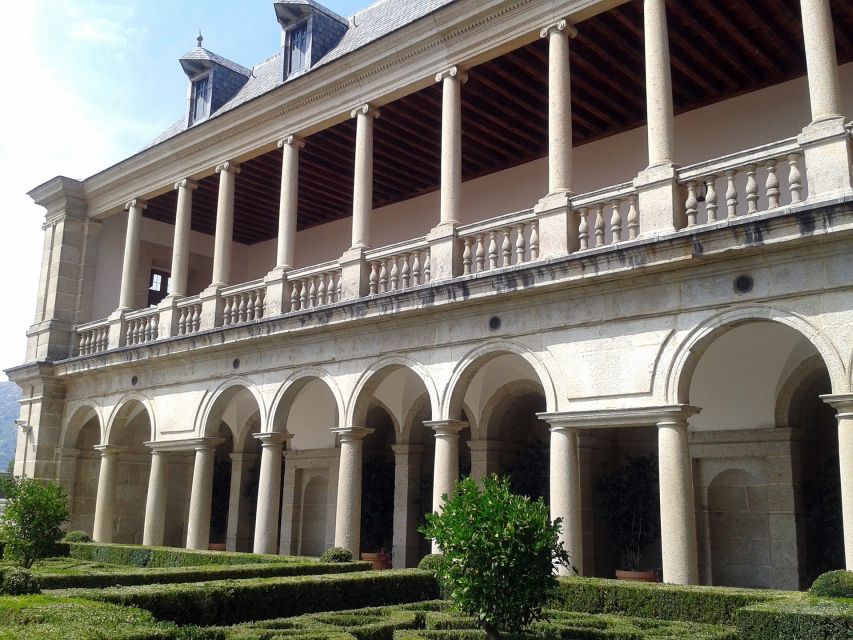 San Lorenzo de El Escorial: Monastery and Site Guided Tour - Royal Library: the Renaissance power move you can feel