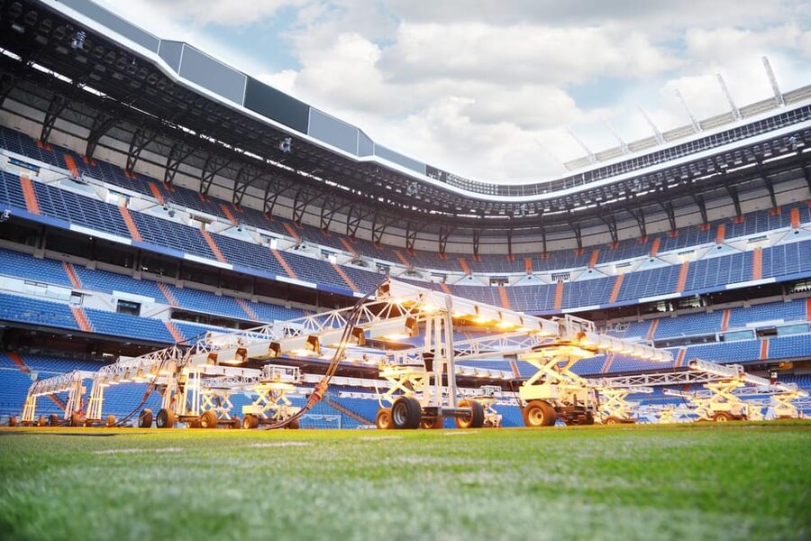 Santiago Bernabeu Stadium Real Madrid Private Tour & Tickets - Start line in Chamartín: the meeting point you should find first