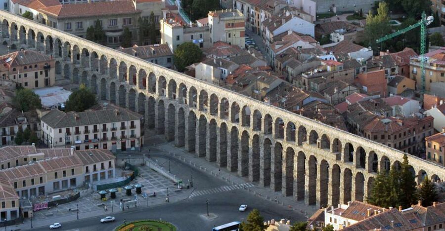 Segovia: 3-Hour Private Walking Tour - Roman aqueduct: seeing the engineering, not just the postcard