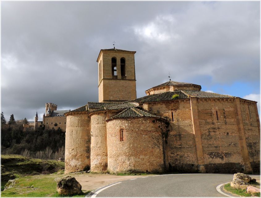 Segovia: 3-Hour Private Walking Tour - Walking comfort and the reality of a 3-hour route