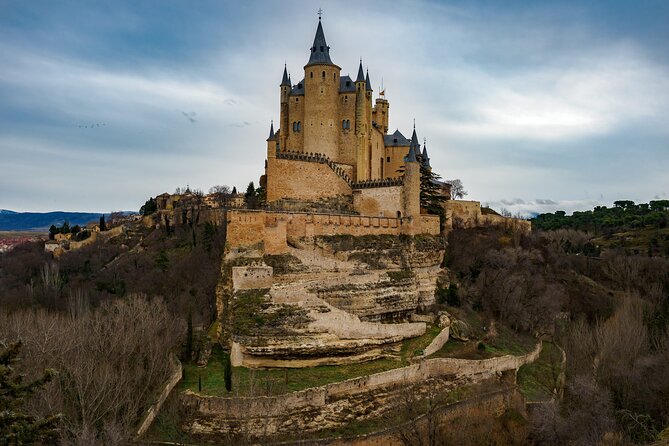 Segovia Alcázar de Segovia Entry Ticket - Audio guide reality check: plan for extra time at the ticket line