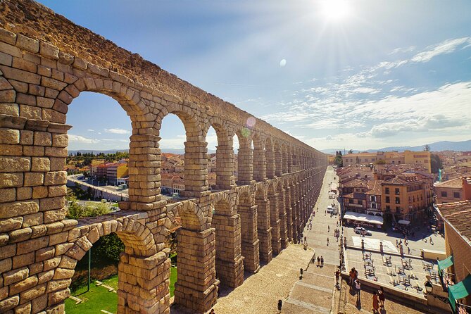 Segovia and Avila Guided Tour and Flamenco Show in Madrid - Flamenco at Torres Bermejas in Madrid: the easy payoff after a long day