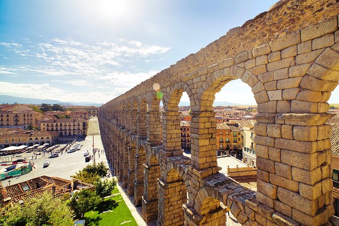 Segovia and Avila Guided Tour and Flamenco Show in Madrid - What you’re really paying for: value, lunch, audio, and what costs extra