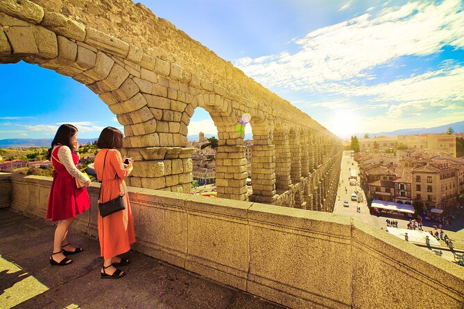 Segovia and Avila Guided Tour and Flamenco Show in Madrid - Coach comfort and the walking reality: plan smart for a smoother day