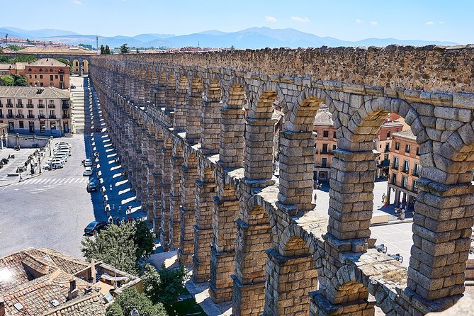 Segovia and Spanish Versailles Full-Day Tour with Wine Tasting - Free time in Segovia (90 minutes): explore, shop, or just slow down