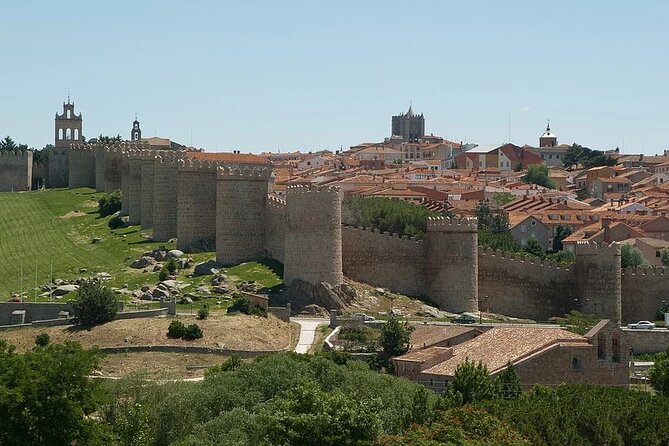 Segovia, Avila & Toledo: Small Group Guided Tour from Madrid - Segovia Cathedral: late Gothic details, quick orientation