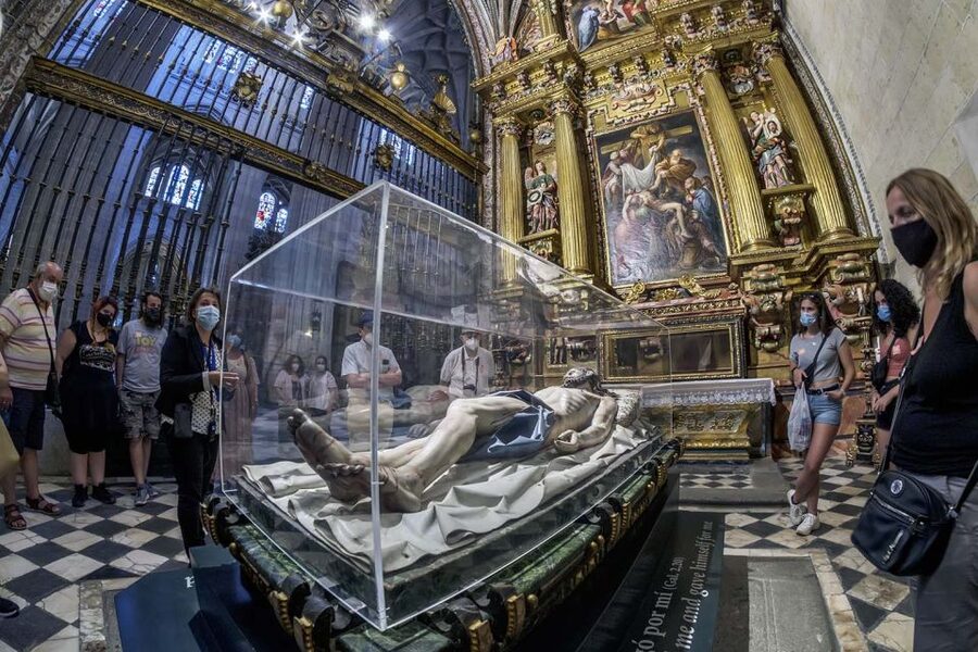 Segovia Cathedral Guided Tour - The Route: 21 Chapels, Cloister, and 4 Exhibition Halls