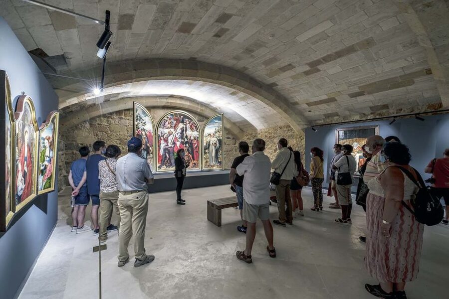 Segovia Cathedral Guided Tour - Private Group Format: When One Hour Feels Right