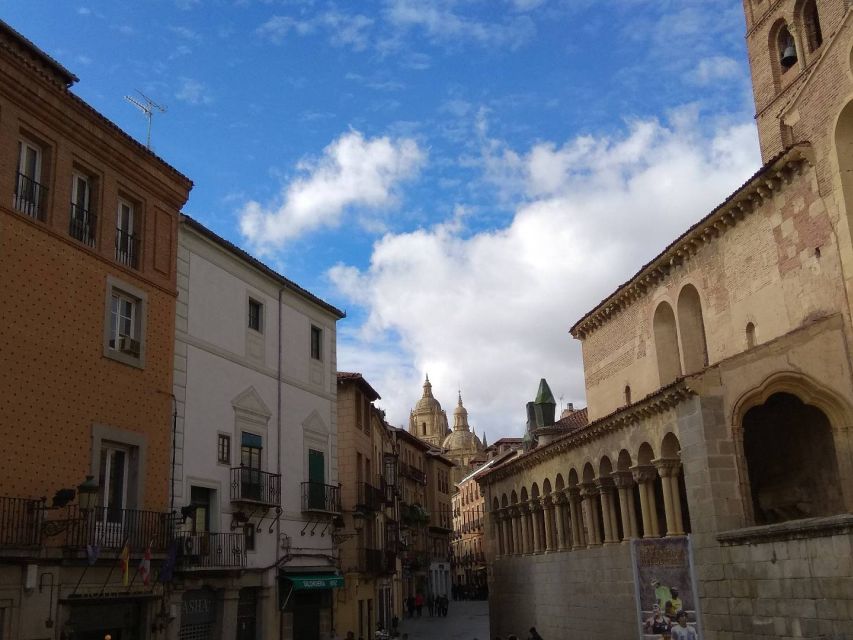 Segovia: Guided Walking Tour with Alcázar Entry - Key things that make this tour worth your time