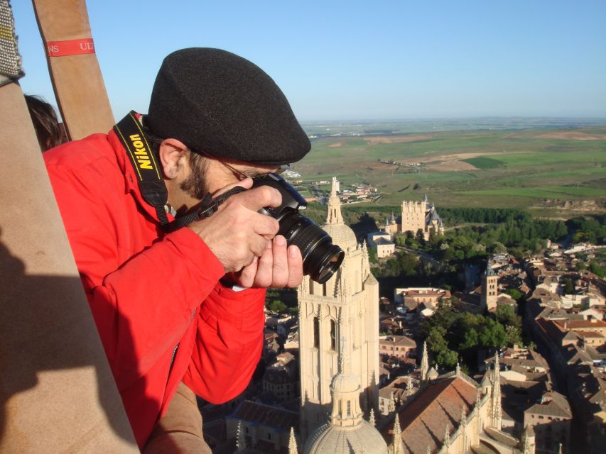 Segovia: Private Balloon Ride for 2 with Cava and Breakfast - Private for two: romance, first-timers, and the one trade-off