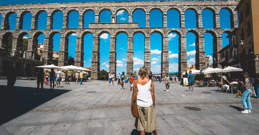 Segovia: Private City Walking Tour with Alcázar of Segovia - Price and Value: Why $158 Can Make Sense Here