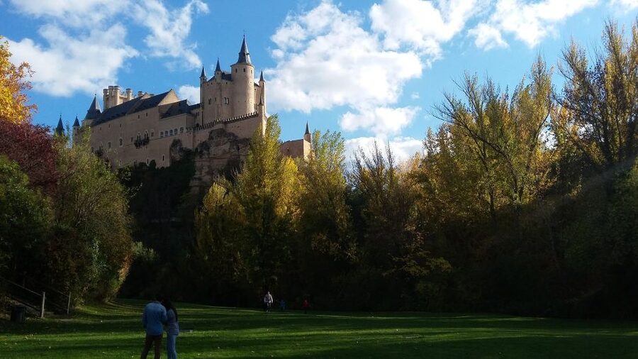 Segovia: Private City Walking Tour with Alcázar of Segovia - Practical Tips for a Smoother Walk Through Segovia