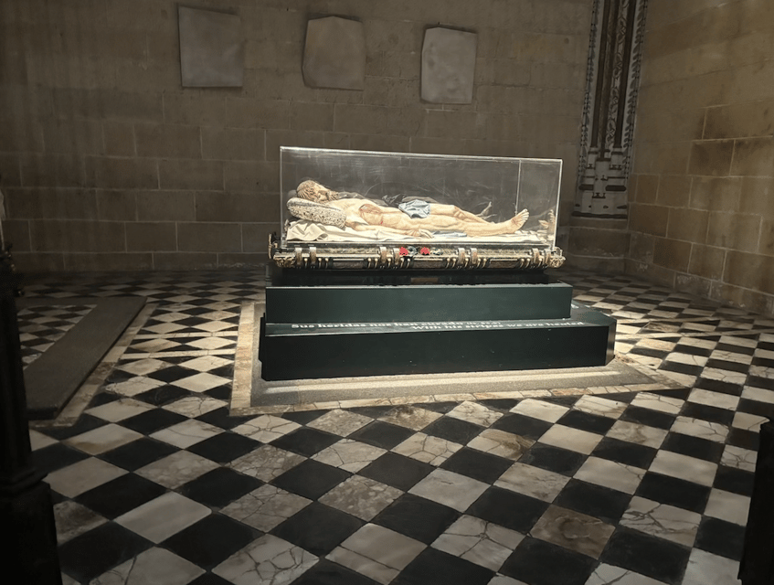 Segovia: private tour with Alcazar, Cathedral and wine tasting - Wine Tasting That Doesn’t Feel Like an Afterthought