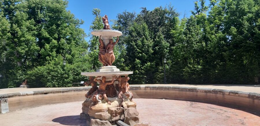 Segovia: Royal Palace of La Granja de San Ildefonso Tour - Price and value: is $31 a smart deal for palace + gardens?