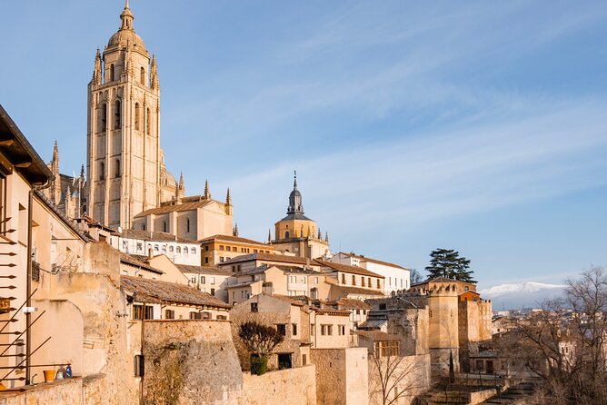 Segovia Scavenger Hunt and Sights Self-Guided Tour - Alcázar de Segovia: learning the castle without a live guide