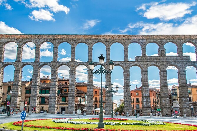 Segovia Walking Private Tour 3 hours with tickets included - Church hopping the calm way: San Esteban, San Millán, and Vera Cruz
