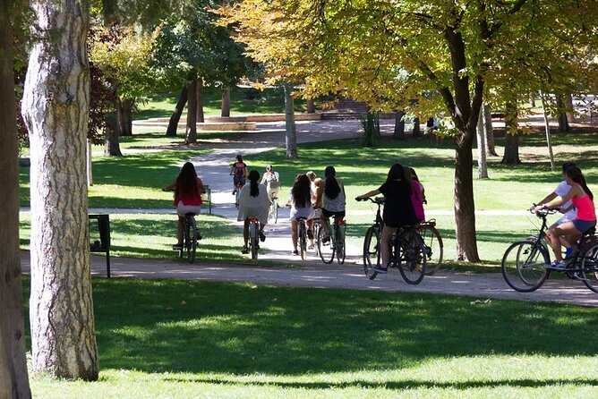 Self Guided Bike Tour at The Retiro Park at Your Own Pace - Bike Rules, One-Way Confusion, and Other Gotchas