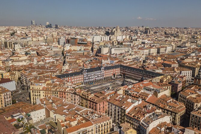 Self Guided Walking City Tour in Madrid - Start at Puerta del Sol: The Perfect “Get Your Bearings Fast” Spot