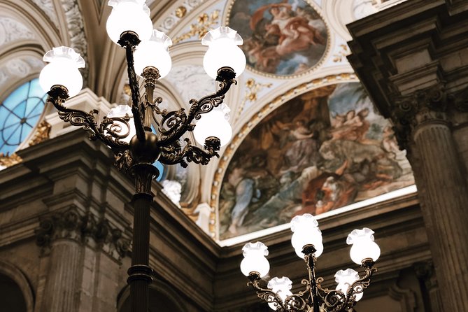 Skip the Line Royal Palace Madrid Exclusive Guided Tour - Why the Royal Palace still feels bigger than you expect