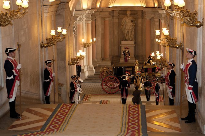 Skip the Line Royal Palace Madrid Exclusive Guided Tour - Practical tips that make the palace visit easier