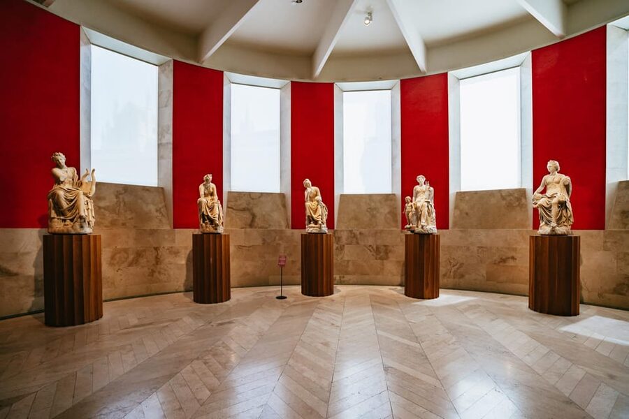 "Skip the line" Royal Palace + Prado Museum - The trip to the Prado: plan your energy, not just your route