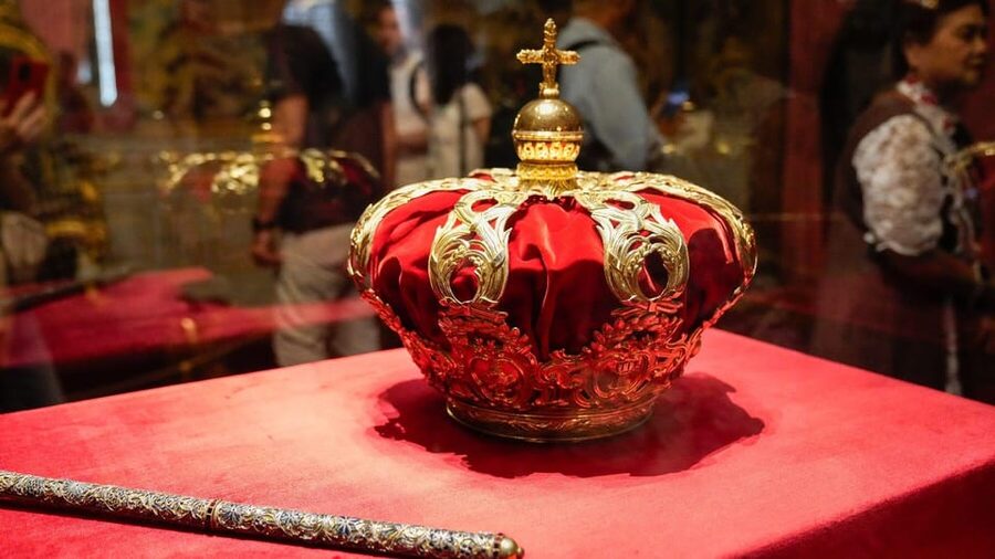 "Skip the line" Royal Palace + Prado Museum - Free time window: use it like a strategist