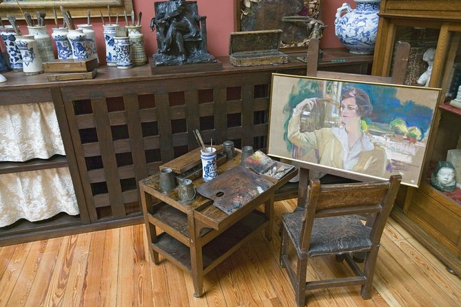 Sorolla Museum Private Tour - Seeing family life: photos, the house story, and why the widow’s role matters
