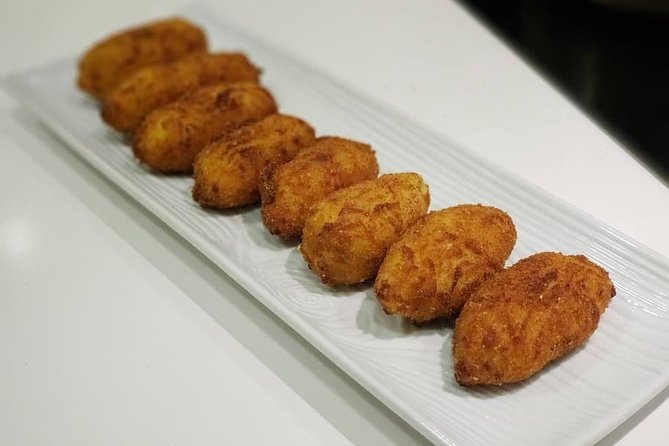 Spanish Tapas & Paella Cooking Class in Central Madrid with Lola - Price and value: is $189 worth it?