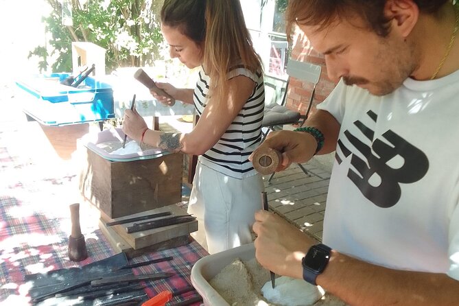 Stone Carving in Cercedilla/Madrid - How the Session Flows: From Tools to Form