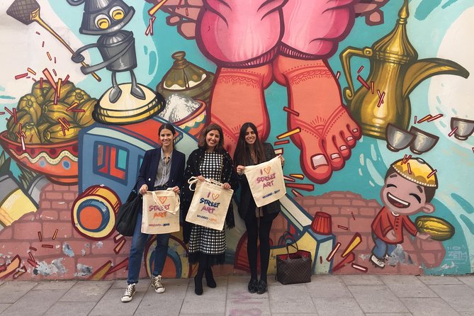 Street Art Guided Tour in Madrid - Why this Madrid street-art walk starts with real walls