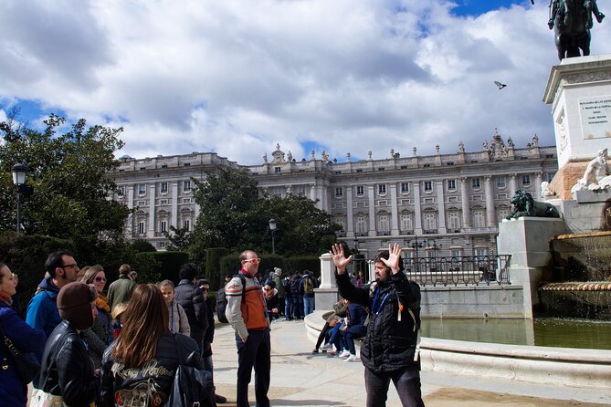 Surfing Madrid: From the Palace to the Tavern Private Tour - Plaza de Oriente: why this first stop sets the tone