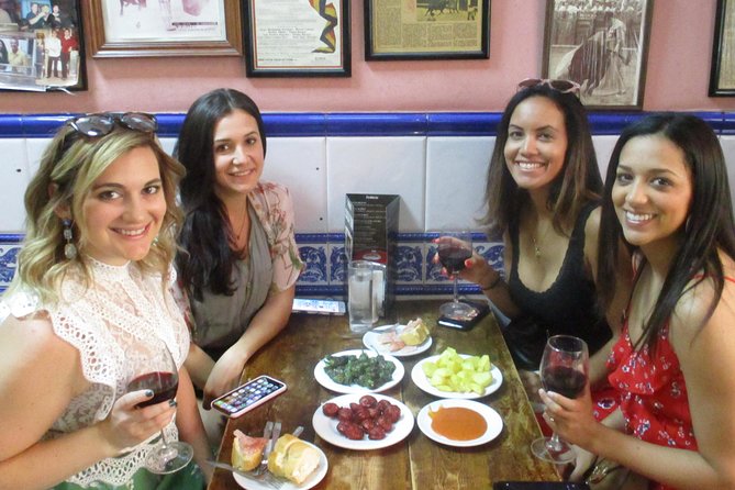 Tapas and history tour ending with churros with chocolate - Starting at Puerta del Sol, with a clear 7:00 pm plan