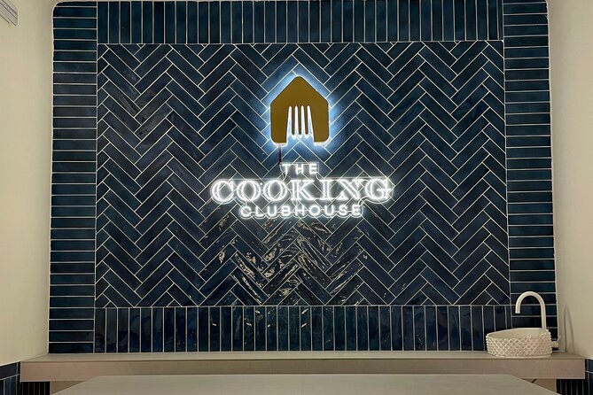 Taste of Spain: Tapas Cooking Class with Bottomless Wine Pairing - Who should book this Madrid tapas class?