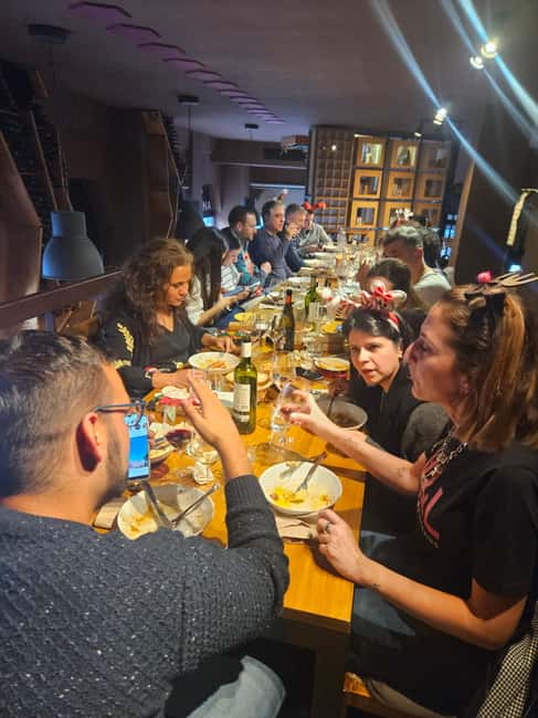 Tasting 3 glasses of wine + 3 tapas - 3 tapas that actually match the wines