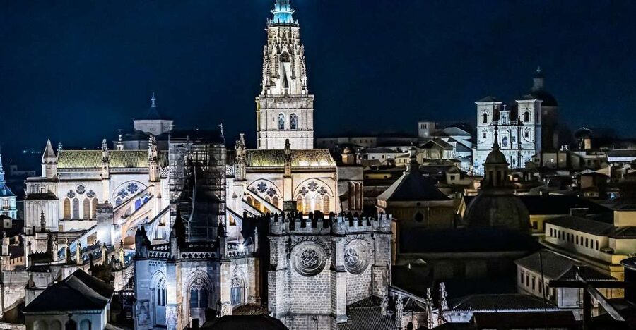 Toledo Complete with Alcazar and Cathedral - The guided historic center walk: Zocodover and Plaza del Ayuntamiento