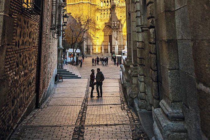 Toledo Full-Day Walking Tour with Guide from Madrid - Santa María la Blanca Synagogue: A Jewish Heritage Stop in the Center
